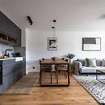 Appartement La Ruinette - Modern 1 Bed, 3 Mins From Cable Car