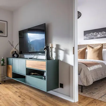 La Ruinette - Modern 1 Bed, 3 Mins From Cable Car Apartment